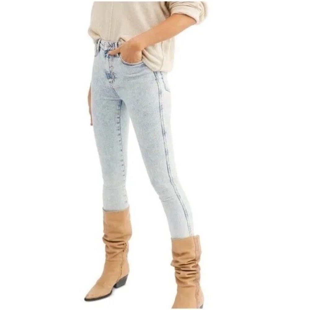 We The Free Mom Jeans Women 28 Blue Acid Wash High Rise Tapered Leg 90s Style